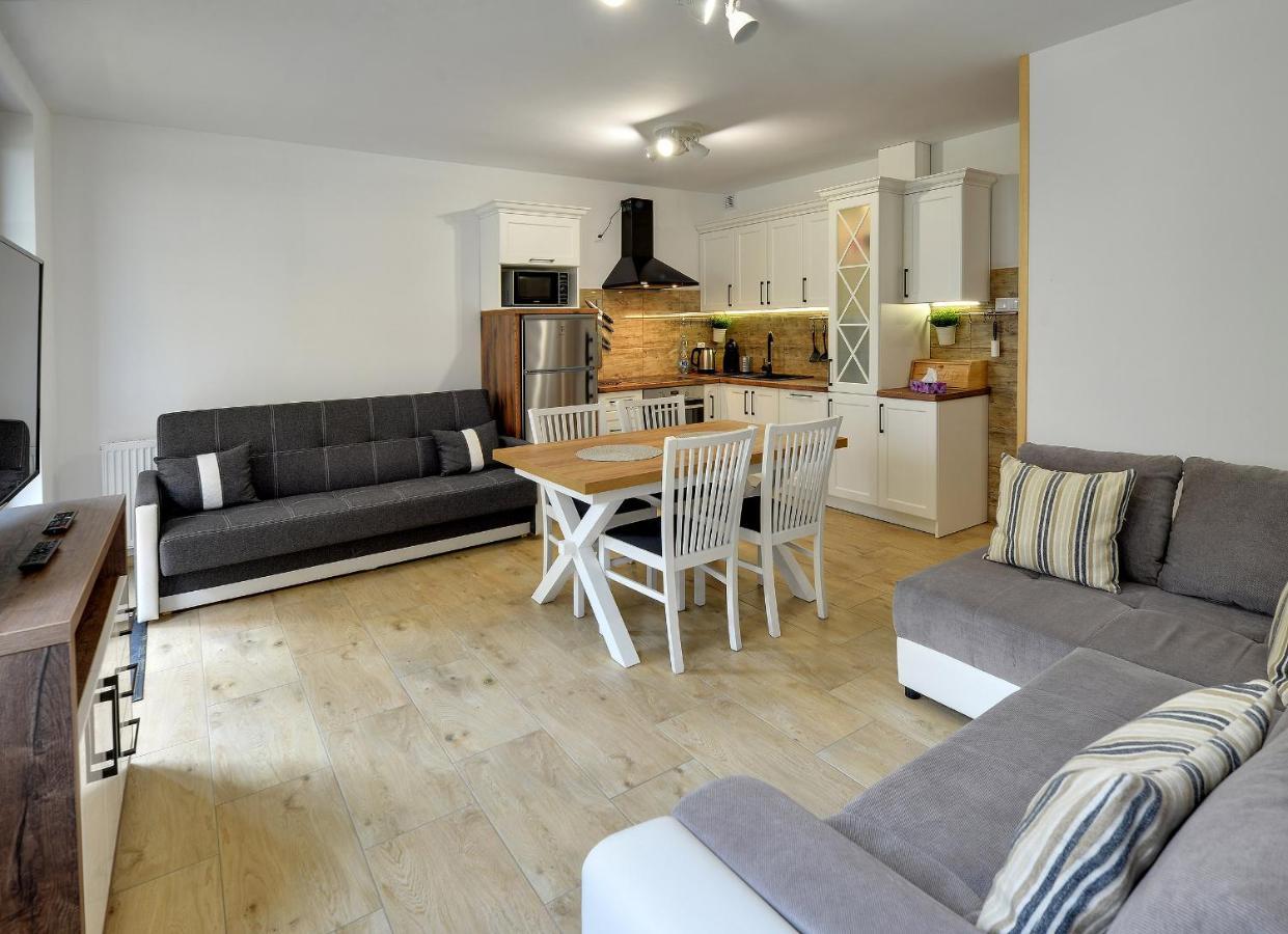 Karpacz4You "Przy Deptaku" Apartament Z Garazem 9,7 - Wiosna W Gorach 2025 Buitenkant foto