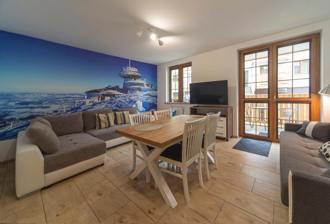 Karpacz4You "Przy Deptaku" Apartament Z Garazem 9,7 - Wiosna W Gorach 2025 Buitenkant foto